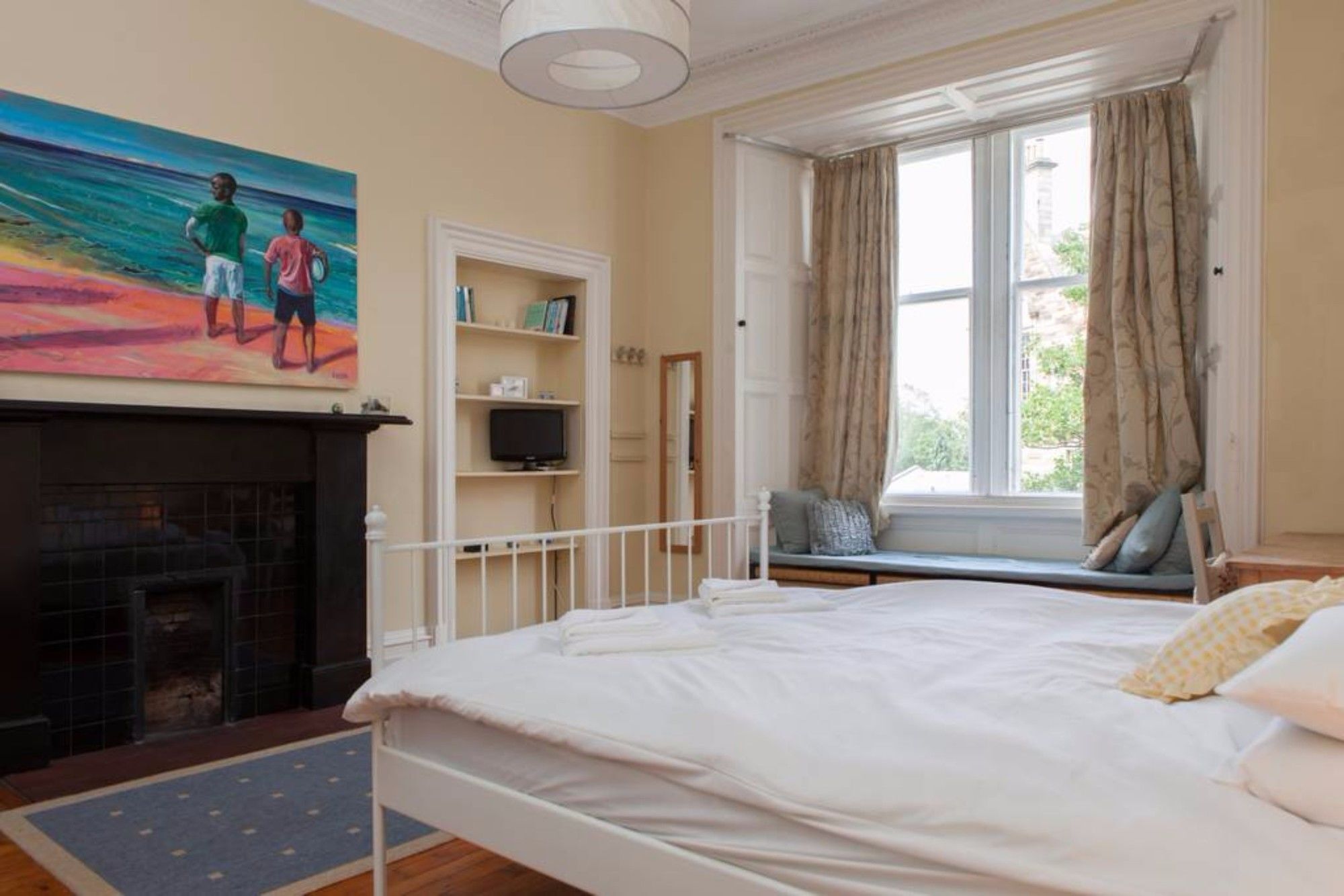 Appartement 4 Bedroom Near The Meadows